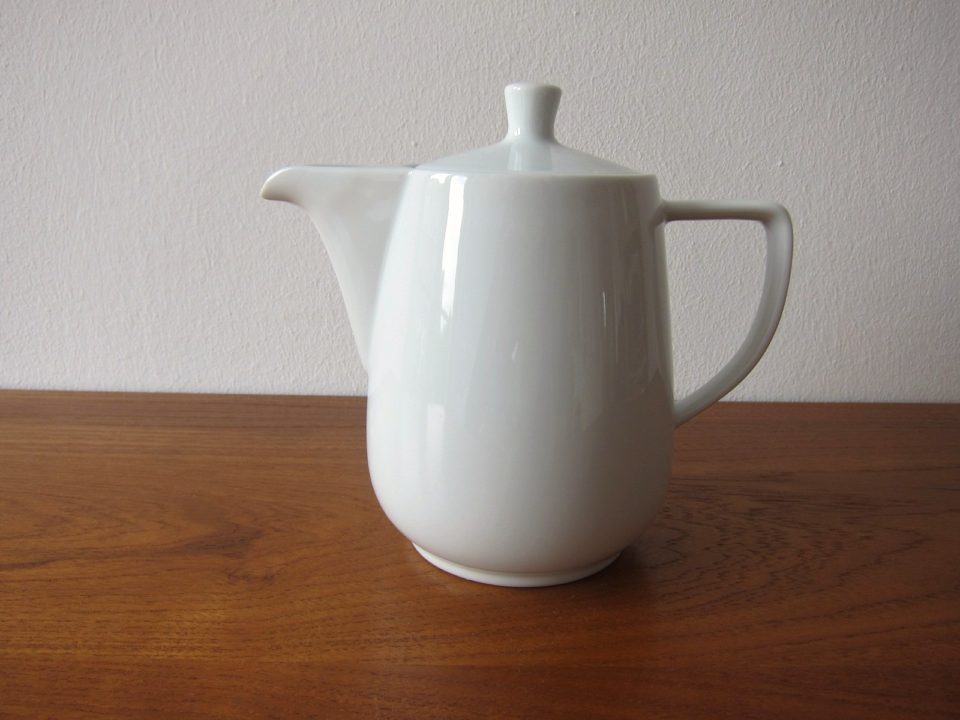 60年代メリタの白いコーヒーポット-レトロ食器.jpg