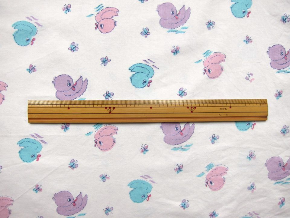 かわいいヒヨコちゃんのレトロ柄ヴィンテージファブリック 幅89cm - 画像 (4)
