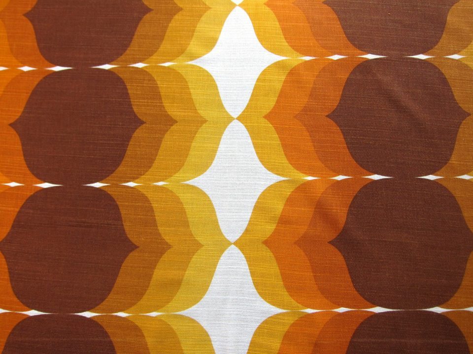 70年代レトロ ブラウン系幾何学模様のヴィンテージファブリック 幅105cm