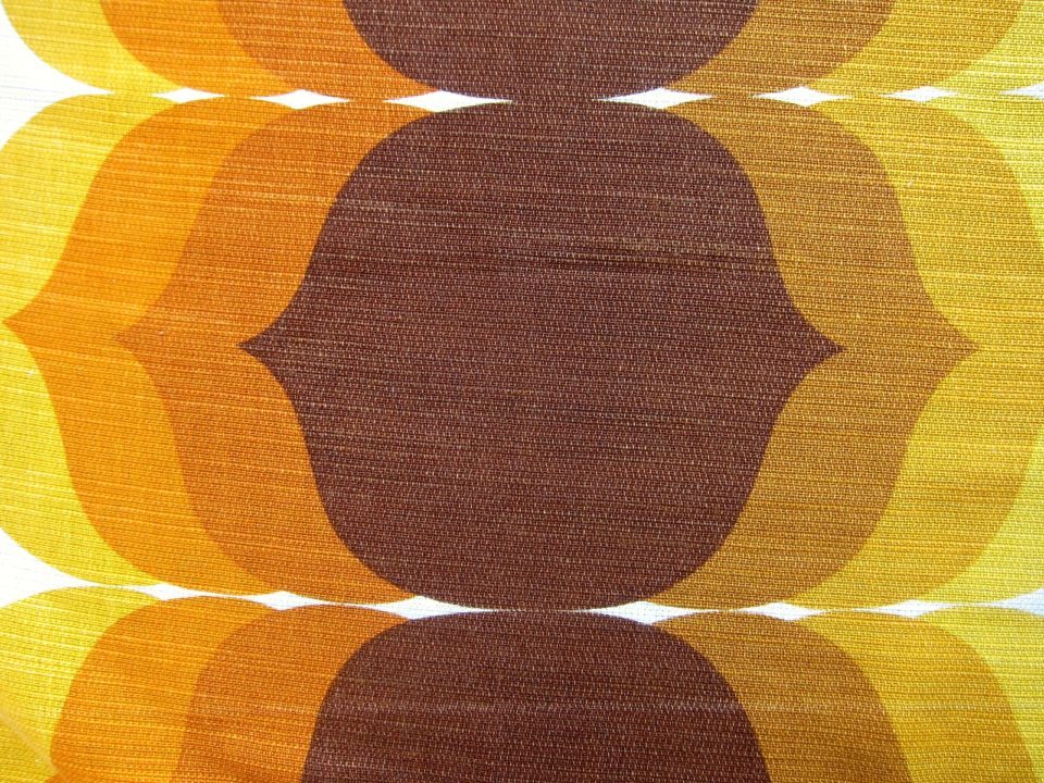 70年代レトロ ブラウン系幾何学模様のヴィンテージファブリック 幅105cm