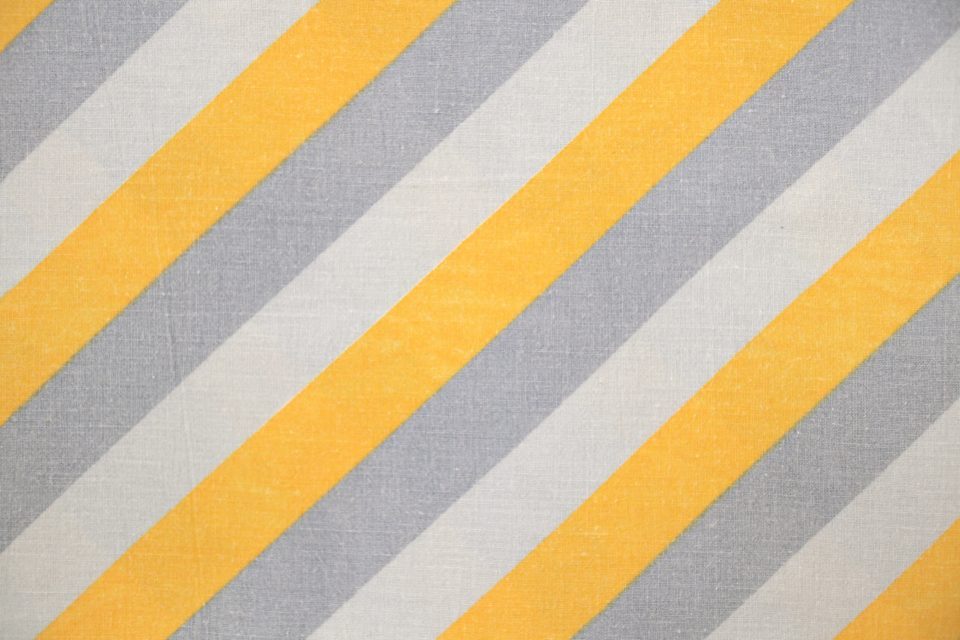 斜めストライプのモダンなレトロ柄ヴィンテージ生地 幅116cm Frau Vintage