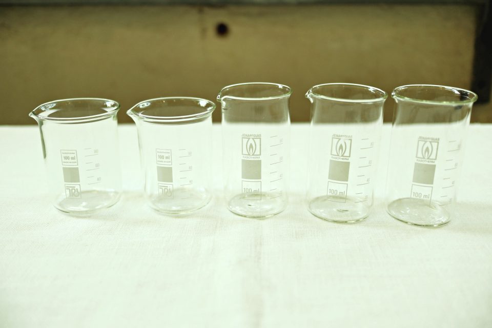 旧東ドイツ製JENAer GLASのレトロビーカー5個セット