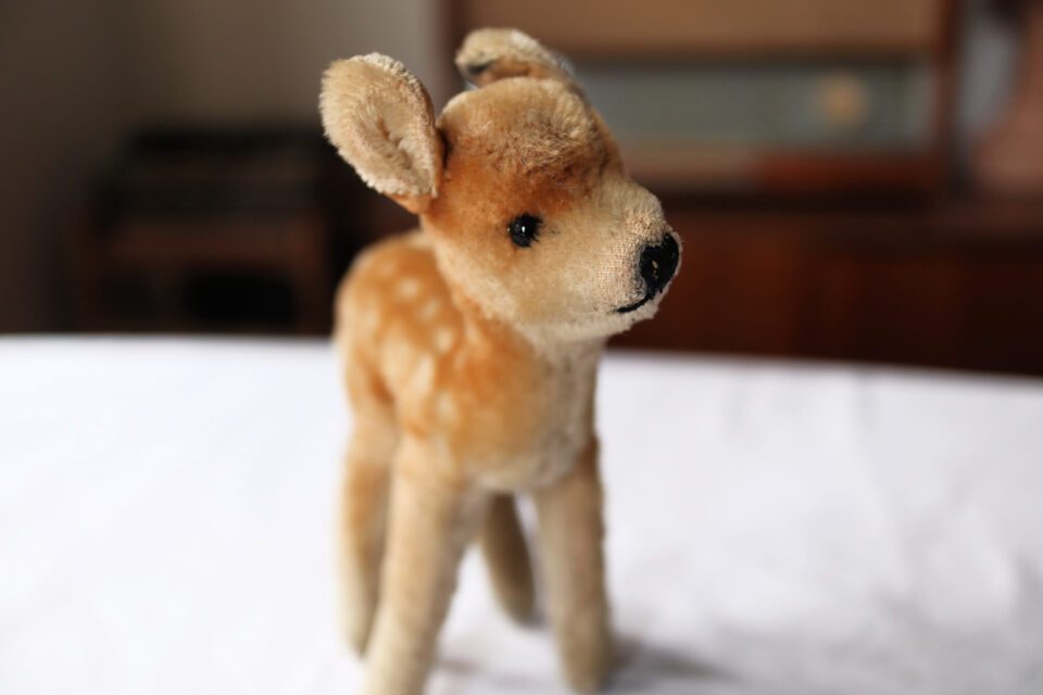レトロ感たっぷりヴィンテージ子鹿のぬいぐるみ Frau Vintage レトロ感たっぷりヴィンテージ子鹿のぬいぐるみ Frau Vintage