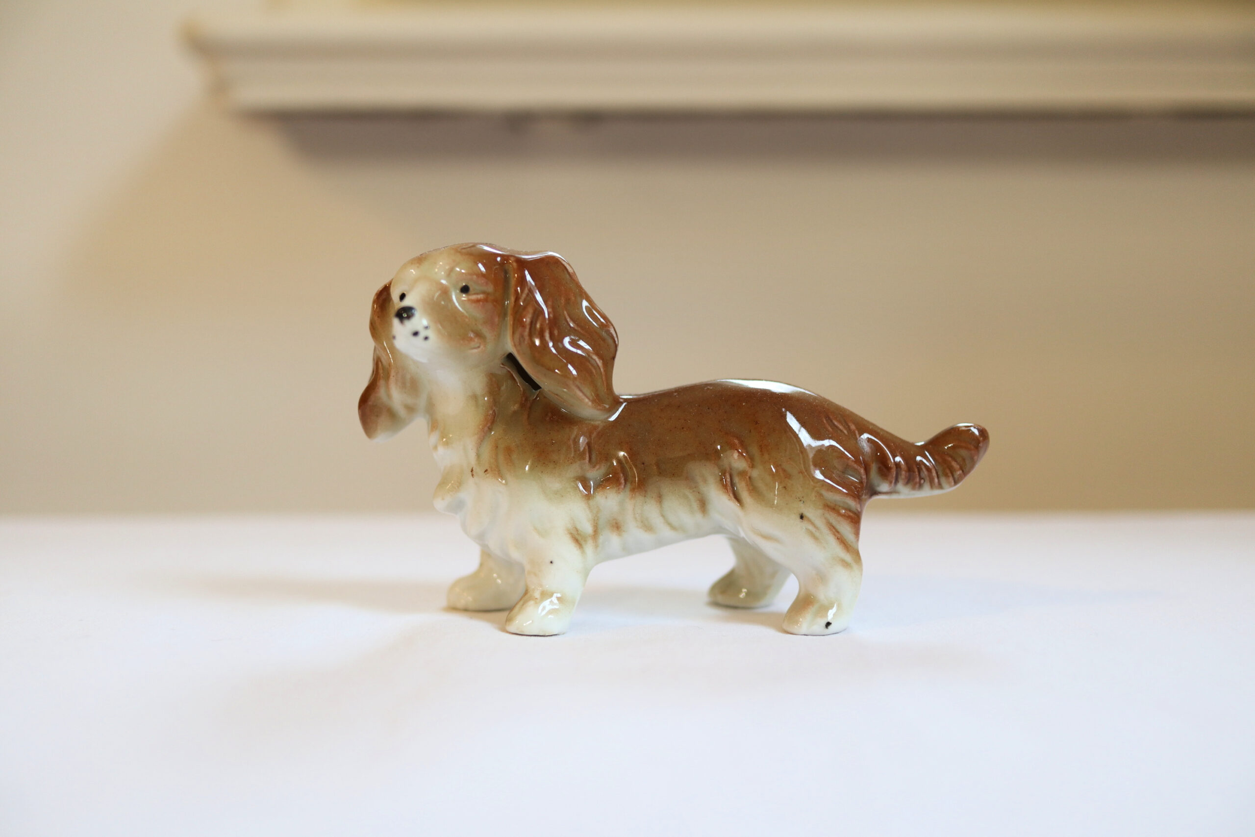 陶器でできたキュートな犬のヴィンテージ置物 | Frau Vintage
