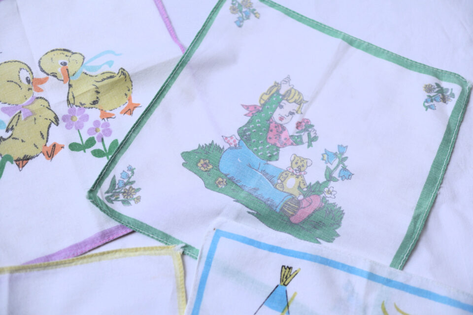 Vintage ノスタルジックな絵柄ハンカチ6枚セット - 画像 (4)
