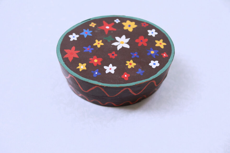 ほっこりVINTAGE ハンドペイントのレトロ木箱 - 画像 (2)