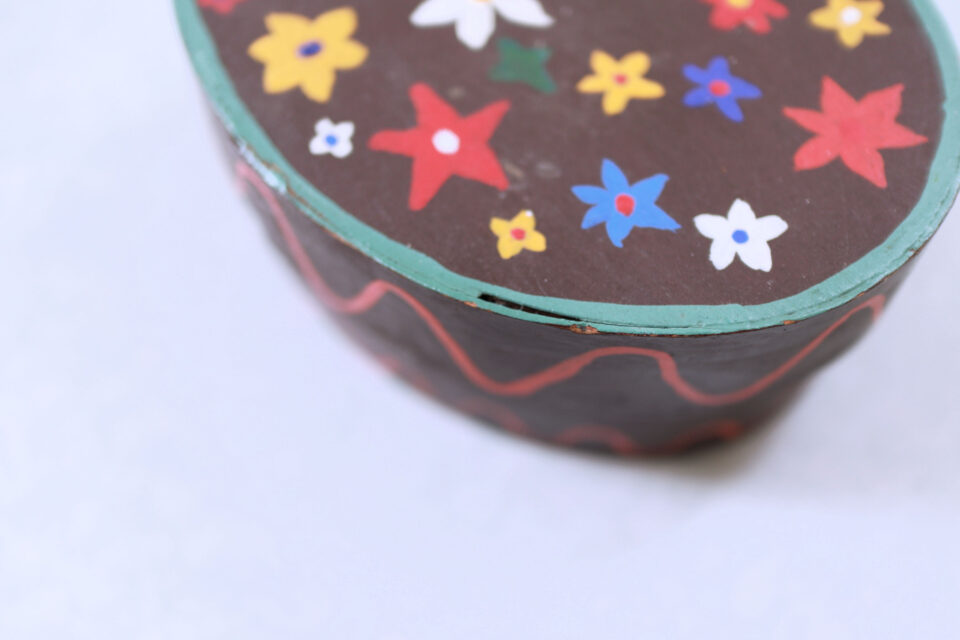 ほっこりVINTAGE ハンドペイントのレトロ木箱 - 画像 (4)
