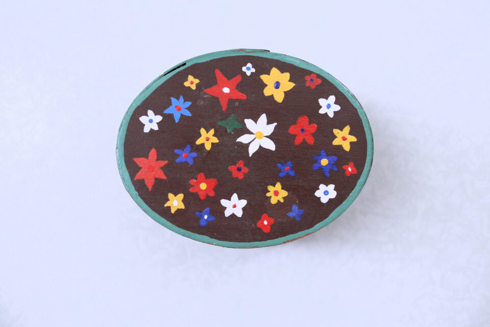 ほっこりVINTAGE ハンドペイントのレトロ木箱