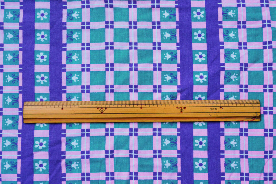 フラワーx格子 ユニーク柄ヴィンテージファブリック 幅 70cm - 画像 (4)