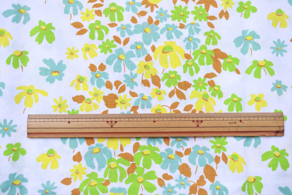 デッドストック未使用 しだれ花模様柄レトロ生地 幅122cm - 画像 (4)