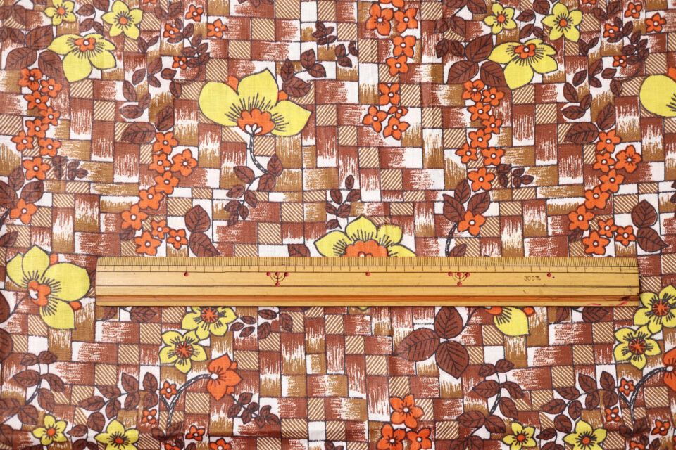 しっとり花柄ブラウン色ヴィンテージファブリック 幅75cm - 画像 (4)