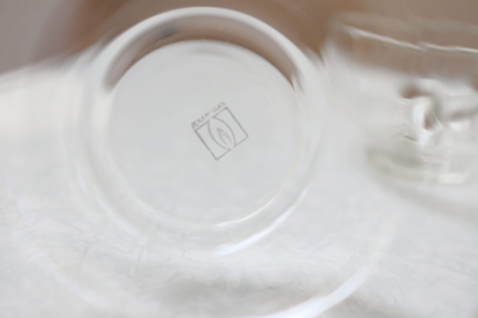 ヴィンテージJenaer Glas 耐熱カップとプレートのセット - 画像 (8)