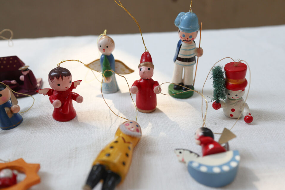 木製のレトロなクリスマスオーナメント 14点セット - 画像 (4)