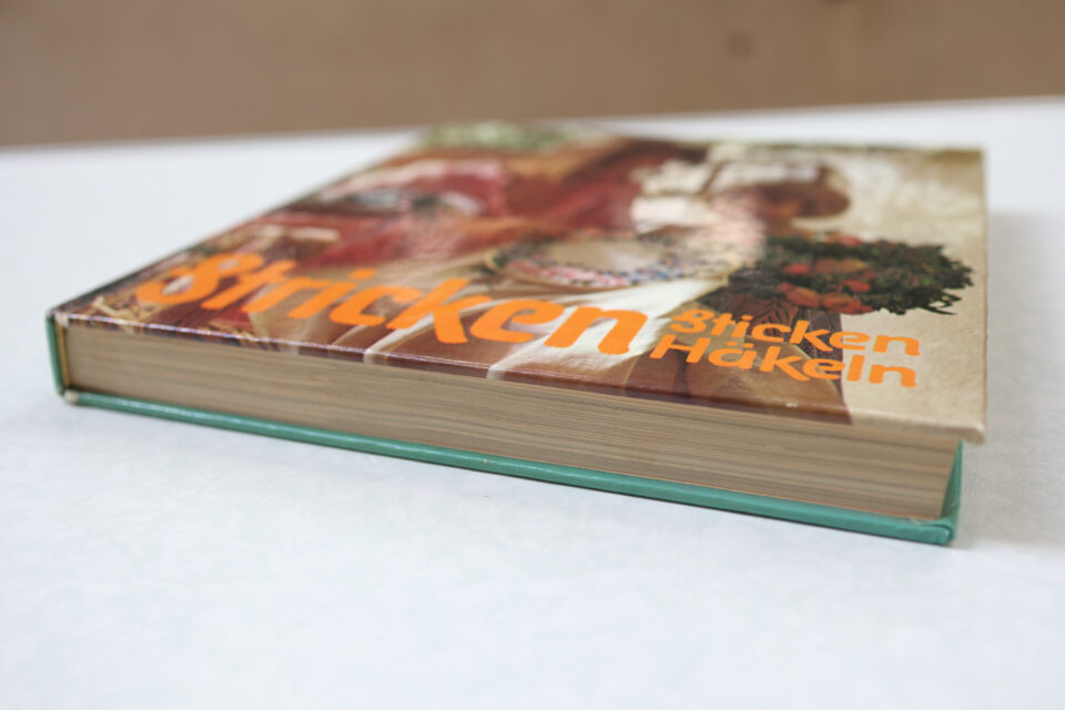 80年代ヴィンテージブック Stricken, Sticken, Häkeln - 画像 (7)