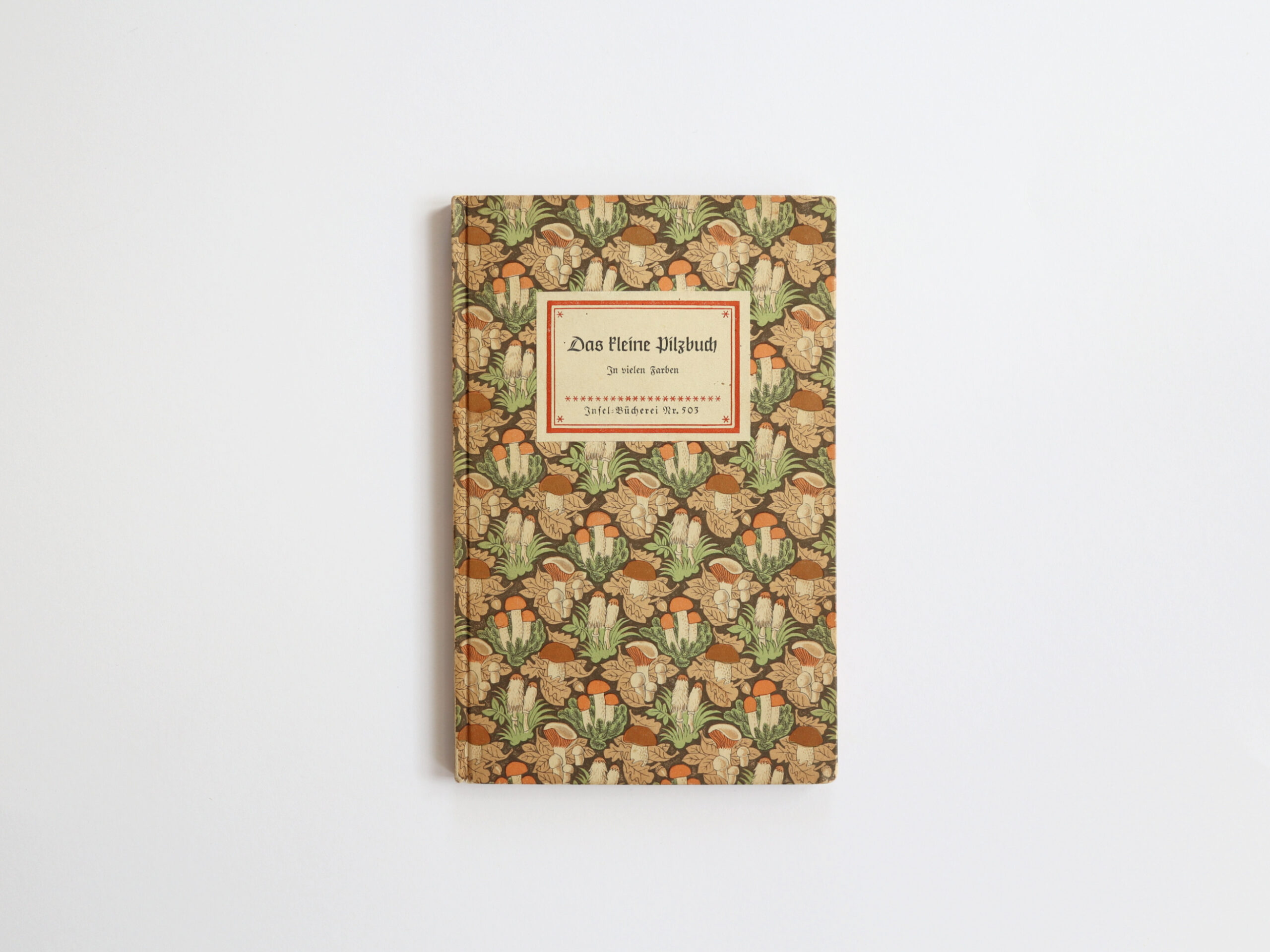 ヴィンテージ ドイツ古書 インゼル文庫 226番 蛾の図鑑 美品 ヴィンテージ古書 インゼル文庫226番「小さな蛾の本」 | Frau Vintage