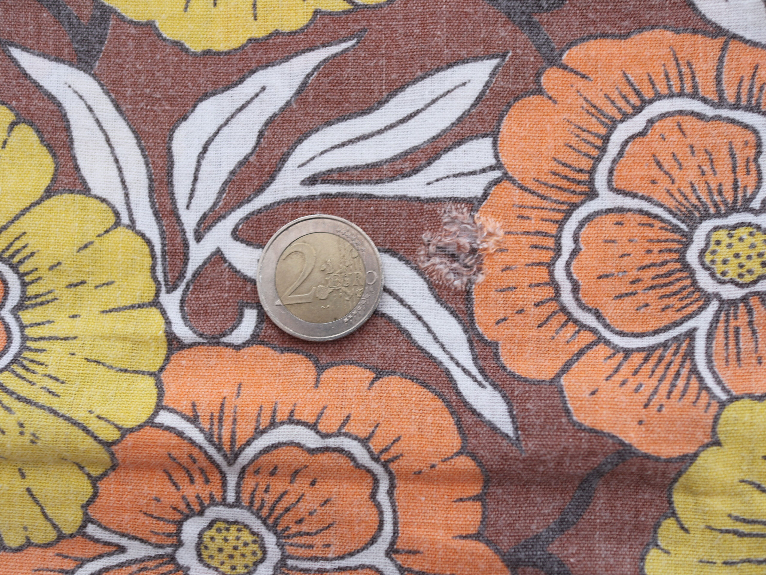 フランス アンティーク ヴィンテージ ファ ブリック・濃いピンクドット フランスヴィンテージフラワーファブリック 幅98cm | Frau Vintage