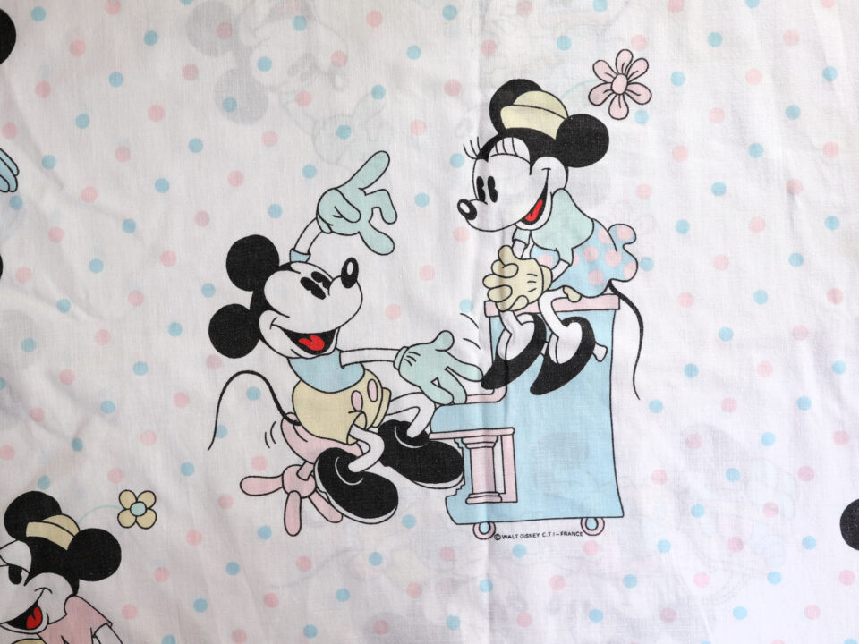 仏製 ディズニーミッキーミニー柄ヴィンテージファブリック 幅80cm - 画像 (2)