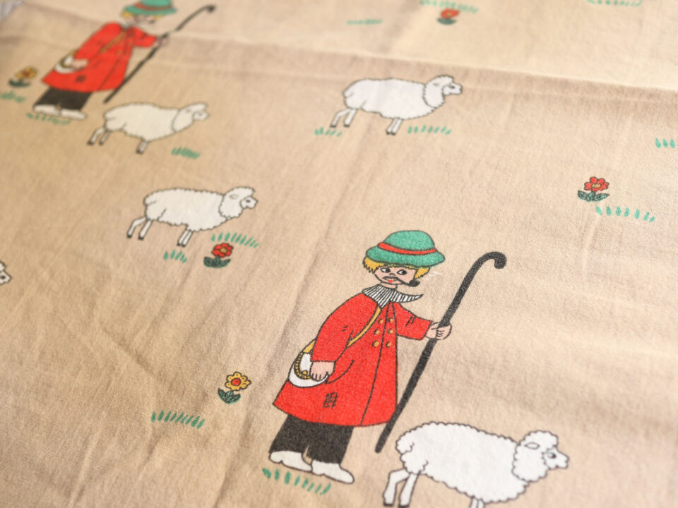 羊飼いとひつじ柄 ドイツ製ヴィンテージファブリック 幅93cm - 画像 (3)