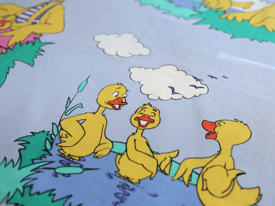 アヒル親子のイラスト生地 ヴィンテージファブリック 幅75cm - 画像 (3)